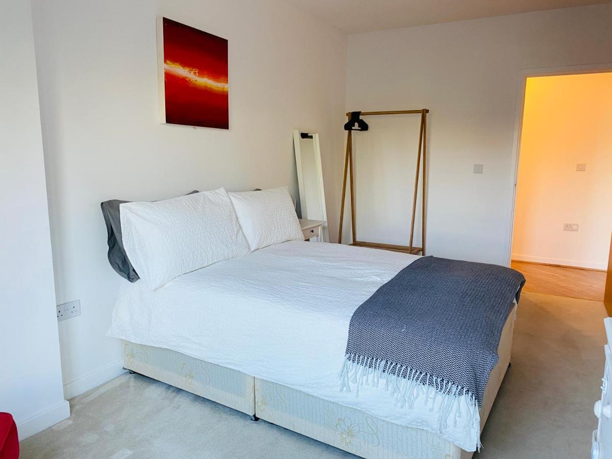 Spacious Two Bedroom In Balham Appartement *